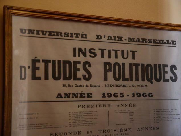 affiche encadree institut etudes politiques